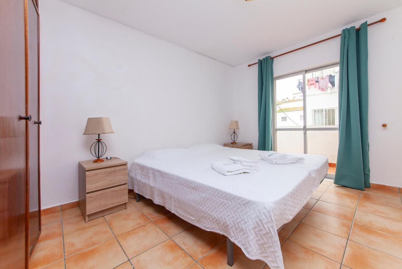 B18 - Village Street Apartment Lagos Extérieur photo