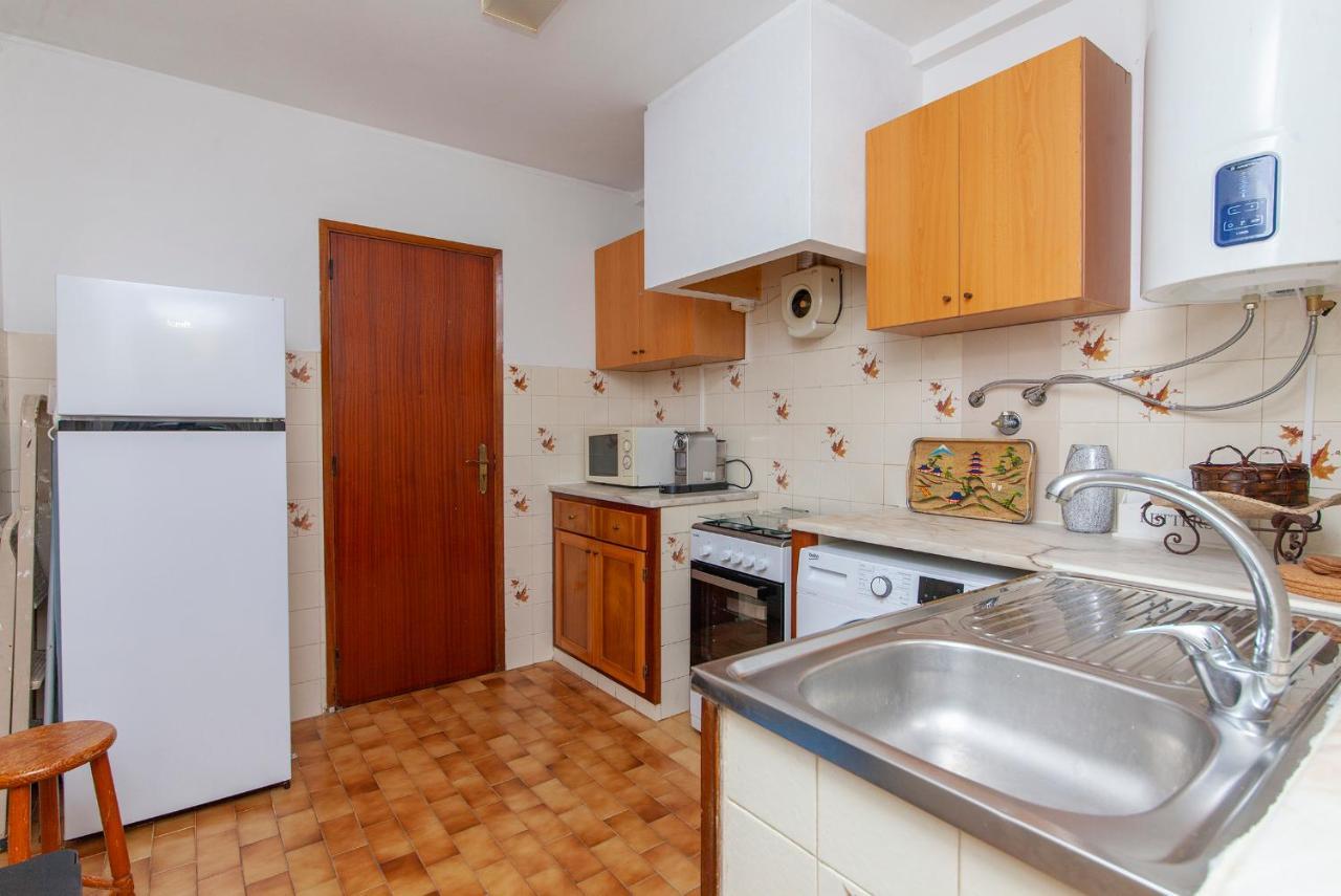 B18 - Village Street Apartment Lagos Extérieur photo